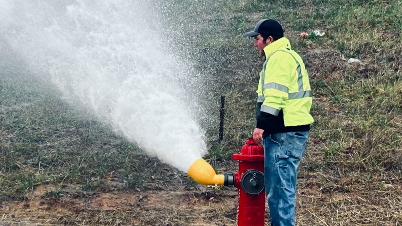 Flushing a fire hydrant